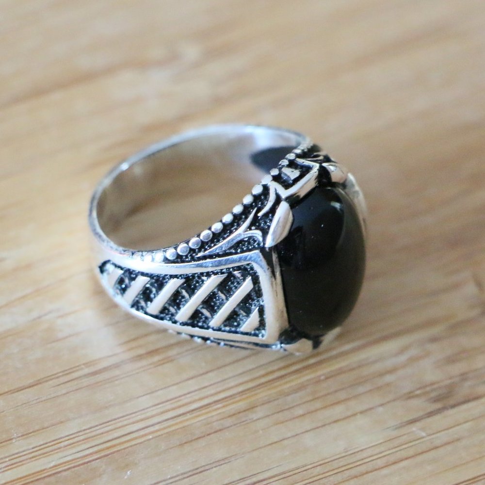 925 Sterling Silver Men's Ring with Black Onyx Stone